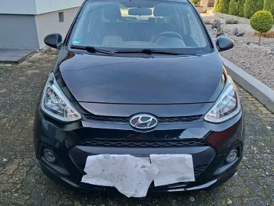 Gebraucht Hyundai i10 Classic 67 PS (49 kW) 2015 Schwarz Kleinwagen