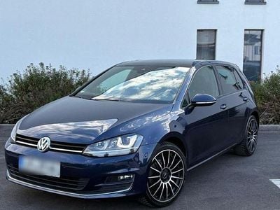 Gebraucht VW Golf Highline 125 PS (91 kW) 2016 Blau Limousine