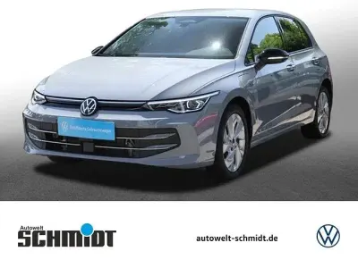 Gebraucht VW Golf VIII Goal 150 PS (110 kW) 2025 Mondsteingrau Limousine