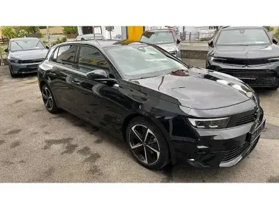 Gebraucht Opel Astra 145 PS (106 kW) 2024 Karbon schwarz Kleinwagen