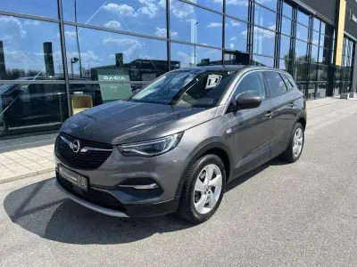 Usata Opel Grandland X Innovation 131 CV (96 kW) 2018 Grigio SUV