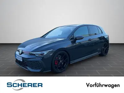 Gebraucht VW Golf VIII GTI 325 PS (239 kW) 2026 Uranograu Limousine