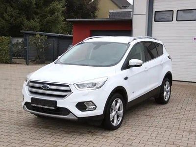 Gebraucht Ford Kuga Titanium 179 PS (131 kW) 2018 Weiß SUV