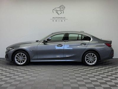 Gebraucht BMW 320e Shadowline 204 PS (150 kW) 2022 Grau Limousine