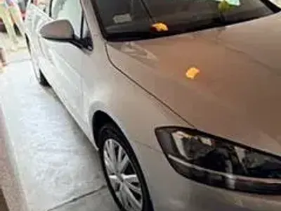 Second-hand VW Golf VII Highline 150 CP (110 kW) 2019 Argintiu Berlinǎ