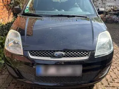 Używany Ford Fiesta Fun X 60 KM (44 kW) 2007 Czarny Hatchback