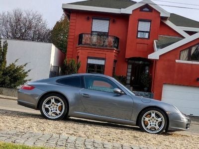 Porsche 911 Carrera
