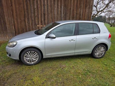 Gebraucht VW Golf VI Team 80 PS (58 kW) 2010 Silber Kleinwagen