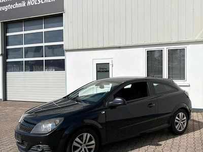 Opel Astra GTC