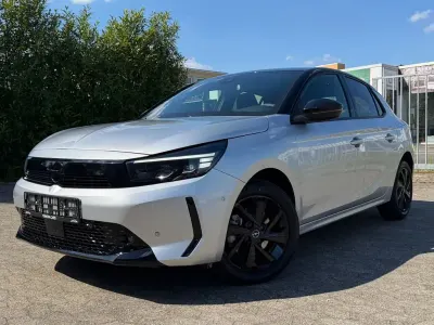 Używany Opel Corsa 136 KM (100 kW) 2025 Srebrny Hatchback