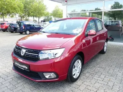 Usata Dacia Sandero Comfort 90 CV (66 kW) 2018 Rosso Utilitaria