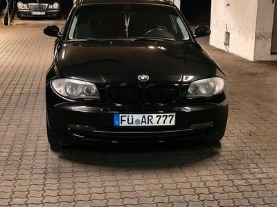 Gebraucht BMW 118 143 PS (105 kW) 2008 Schwarz Kleinwagen