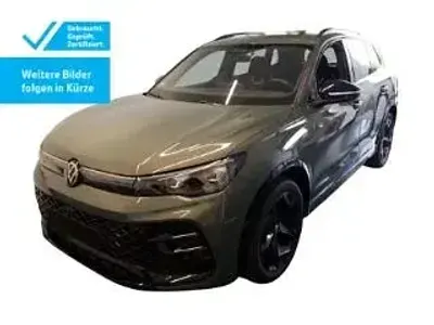 Gebraucht VW Tiguan R-line 150 PS (110 kW) 2025 Grün SUV