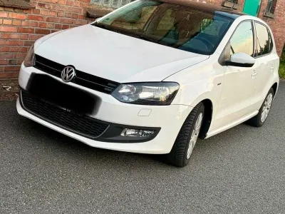Gebraucht VW Polo Life 90 PS (66 kW) 2013 Weiß Kleinwagen