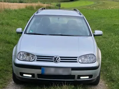 Gebraucht VW Golf IV 100 PS (73 kW) 2003 Silber Kombi