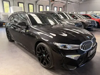 Second-hand BMW 320 M Sport 190 CP (139 kW) 2025 Negru Break