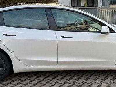 Gebraucht Tesla Model 3 RWD 239 kW (325 PS) 2022 Weiß Limousine