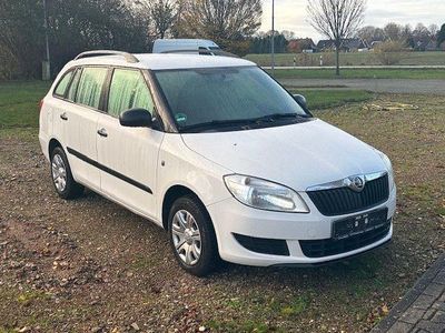 Gebraucht Skoda Fabia Cool Edition 75 PS (55 kW) 2014 Weiß Kombi