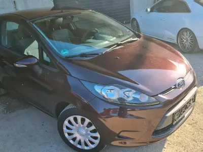 Gebraucht Ford Fiesta 60 PS (44 kW) 2009 Violet Kleinwagen