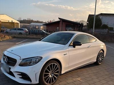 Gebraucht Mercedes C400 AMG 333 PS (244 kW) 2018 Weiß Coupé