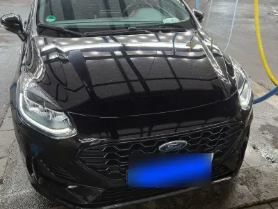 Gebraucht Ford Fiesta 125 PS (91 kW) 2022 Schwarz Kleinwagen