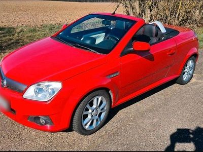 Gebraucht Opel Tigra 90 PS (66 kW) 2006 Rot Cabrio
