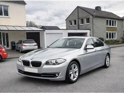 Second-hand BMW 523 204 CP (150 kW) 2010 Argintiu Berlinǎ