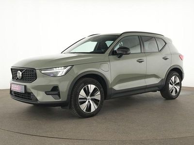Gebraucht Volvo XC40 211 PS (155 kW) 2022 Sage green SUV