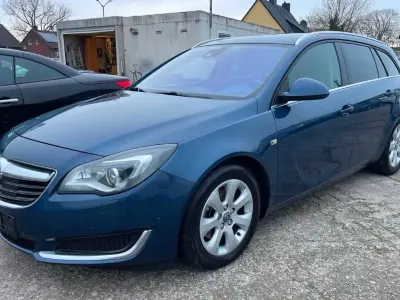 Używany Opel Insignia Business Edition 170 KM (125 kW) 2015 Niebieski Kombi
