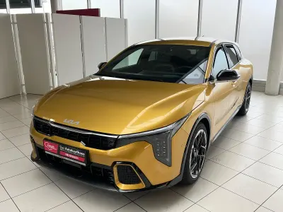 Neu Kia K4 Plus 179 PS (131 kW) 2026 Sparkling gelb metallic Limousine