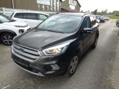 Gebraucht Ford Kuga Trend 120 PS (88 kW) 2018 Grau SUV