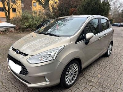 Beige Gebraucht 2014 Ford B-MAX Titanium Van / Kleinbus | 10.500 € (Fairer Preis)