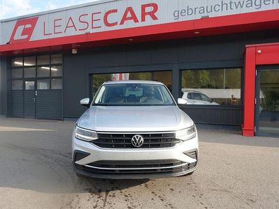 Silber Gebraucht 2023 VW Tiguan Life SUV | 27.588 € (Superpreis)