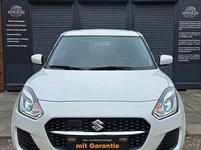 Weiß Gebraucht 2023 Suzuki Swift Comfort Kleinwagen | 12.900 € (Superpreis)