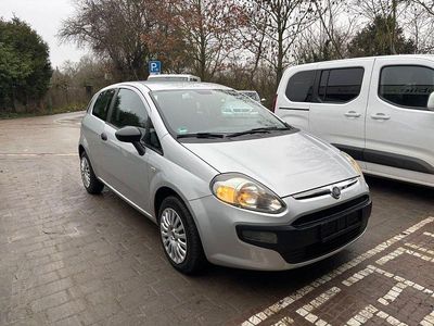 Silber Gebraucht 2011 Fiat Punto Evo Kleinwagen | 3.990 € (Fairer Preis)