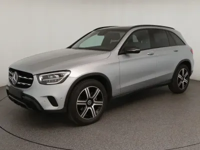 Gebraucht Mercedes GLC200 197 PS (144 kW) 2022 Silber SUV