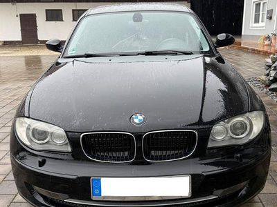 Gebraucht BMW 116 122 PS (89 kW) 2007 Schwarz Kleinwagen
