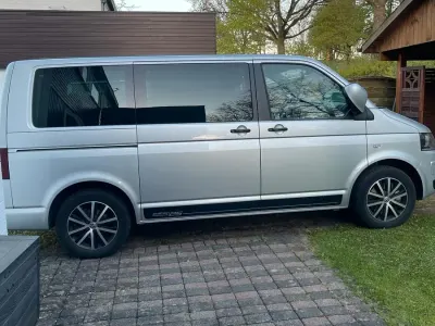 Second-hand VW T5 Edition 180 CP (132 kW) 2013 Argintiu Van