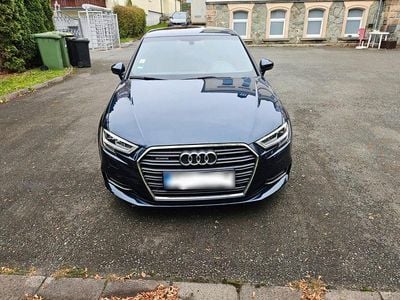 Gebraucht Audi A3 Sport 184 PS (135 kW) 2019 Blau Limousine