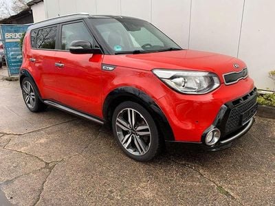 Infernorot met. & schwarz Gebraucht 2014 Kia Soul Spirit SUV | 7.995 € (Fairer Preis)