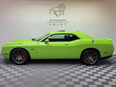 Usata Dodge Challenger 492 CV (361 kW) 2015 Verde Coupé