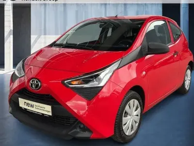 Gebraucht Toyota Aygo Business Edition 72 PS (52 kW) 2019 Rot Kleinwagen