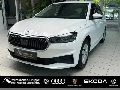 Gebraucht Skoda Fabia Ambition 150 PS (110 kW) 2022 Candyweiss Kleinwagen