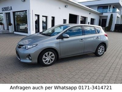 Gebraucht Toyota Auris Life 90 PS (66 kW) 2013 Silber Limousine