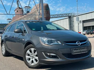 Gebraucht Opel Astra Exklusiv 136 PS (100 kW) 2016 Grau Kombi