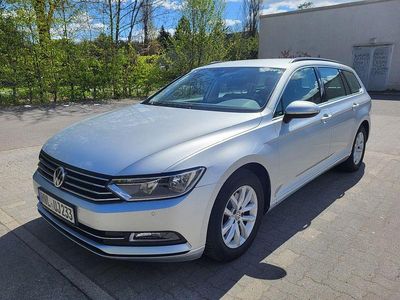 Usata VW Passat Comfortline 150 CV (110 kW) 2018 Argento Station wagon