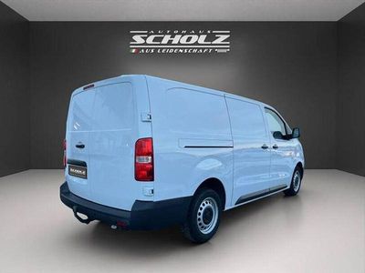 Second-hand Fiat Scudo 145 CP (106 kW) 2023 Alb Van