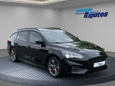 Gebraucht Ford Focus ST-Line 155 PS (114 kW) 2022 Schwarz Kombi