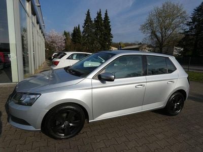 Gebraucht Skoda Fabia Cool Edition 60 PS (44 kW) 2016 Silber Limousine