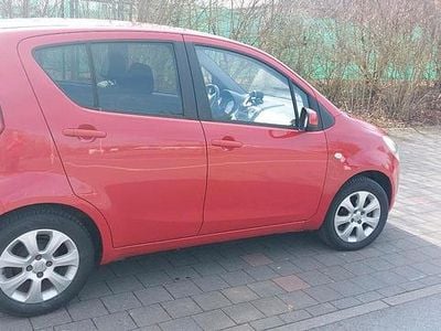 Gebraucht Opel Agila 65 PS (47 kW) 2009 Rot Kleinwagen